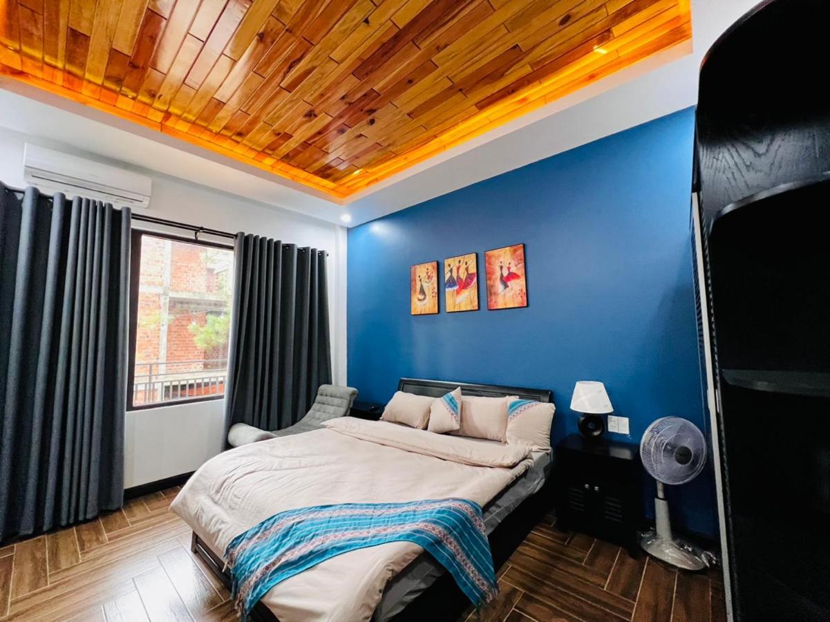 Eva Mang Den Homestay Kon Von Kla Bagian luar foto